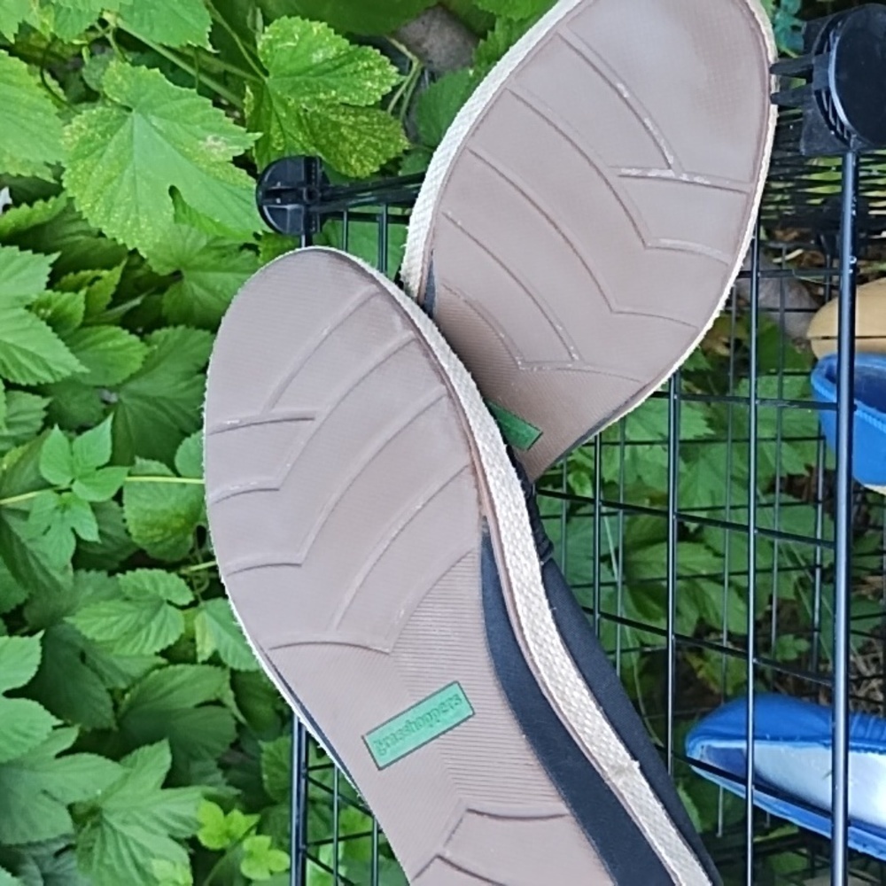 Grasshopper Slip On Size 1om - image 4